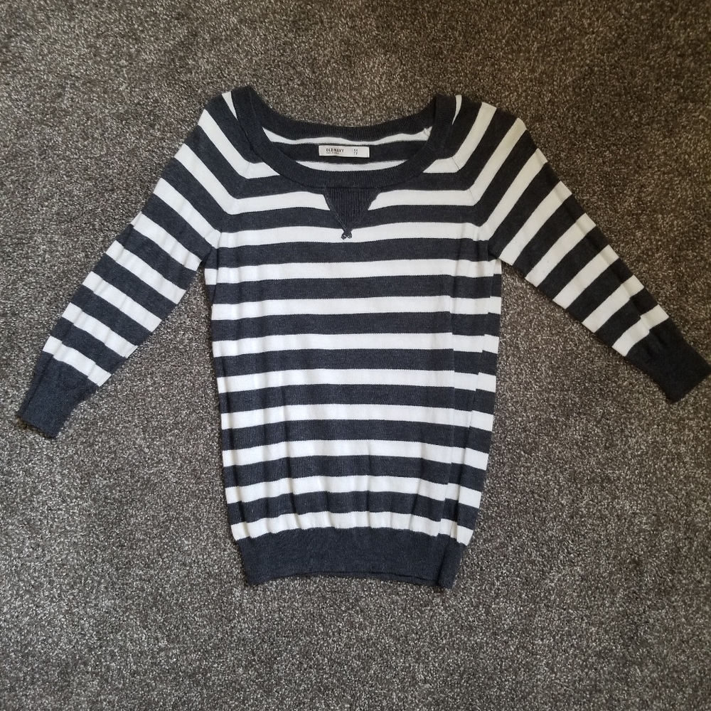 Old Navy Sweater